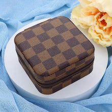  Checkered Jewelry Box