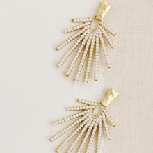  Sunburst Statement Drop Earings