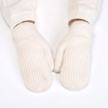  Simple Padded Knit Mittens Gloves